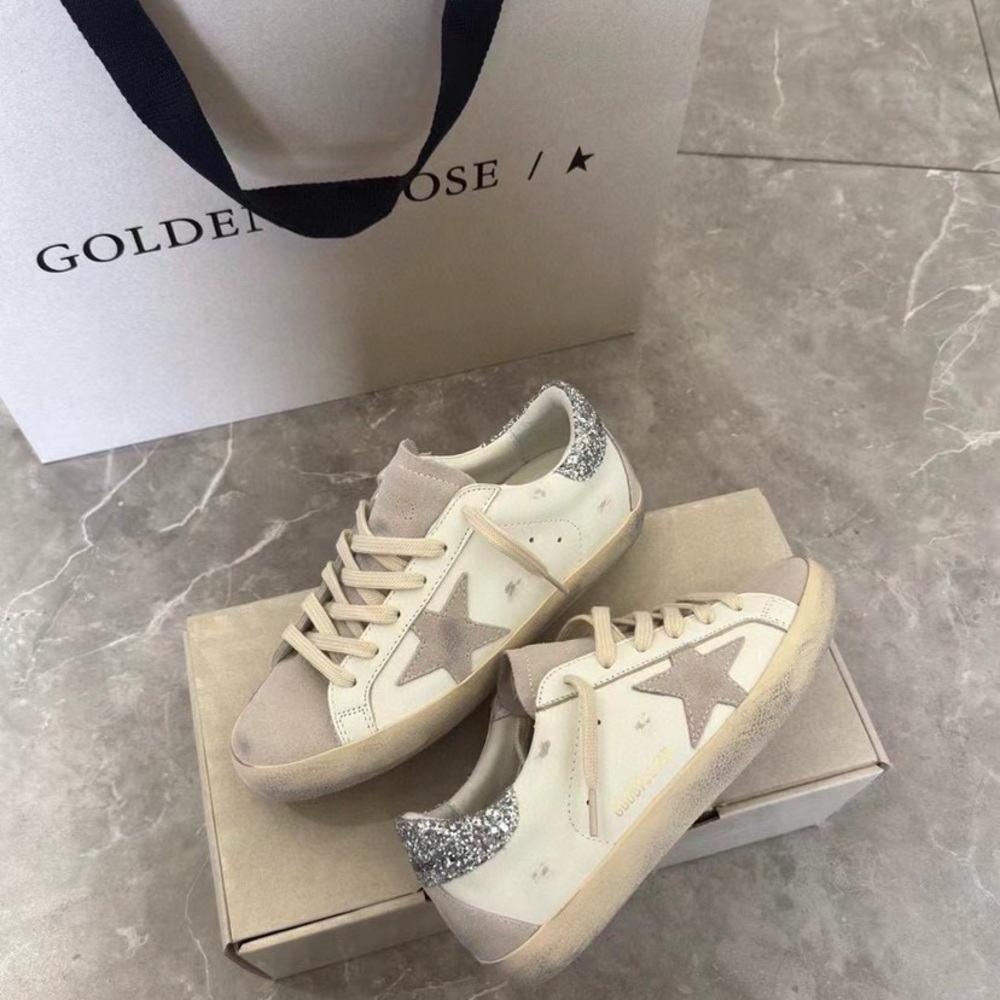 Golden Goose Women's Cream and Silver Star Sneakers - Picture 3 of 9